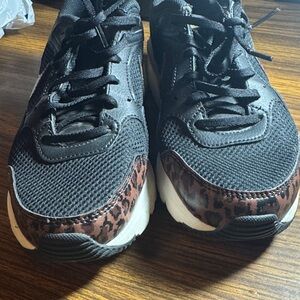 Nike Black and Brown Athletic Shoes